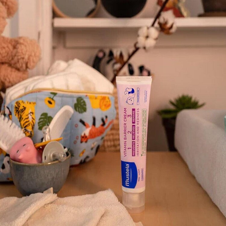 Mustela Vitamin Barrier Pişik Kremi 1 2 3 50ml